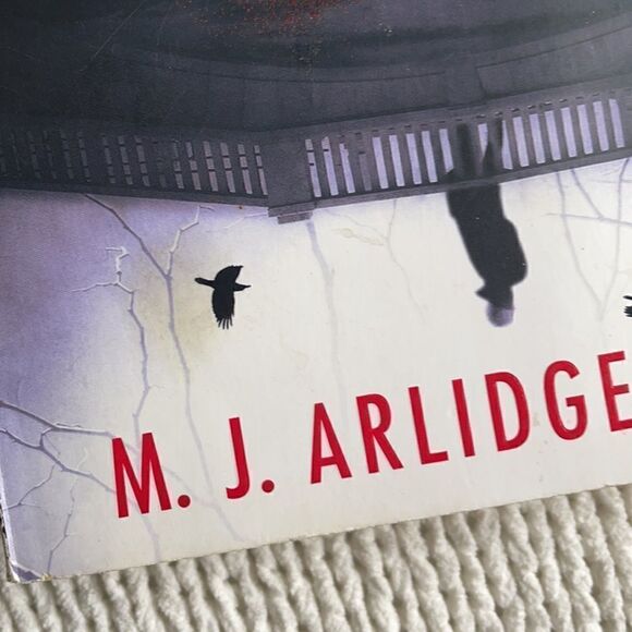 “Eeny Menny,” Fiction Novel by M.J. Arlidge - Picture 4 of 16